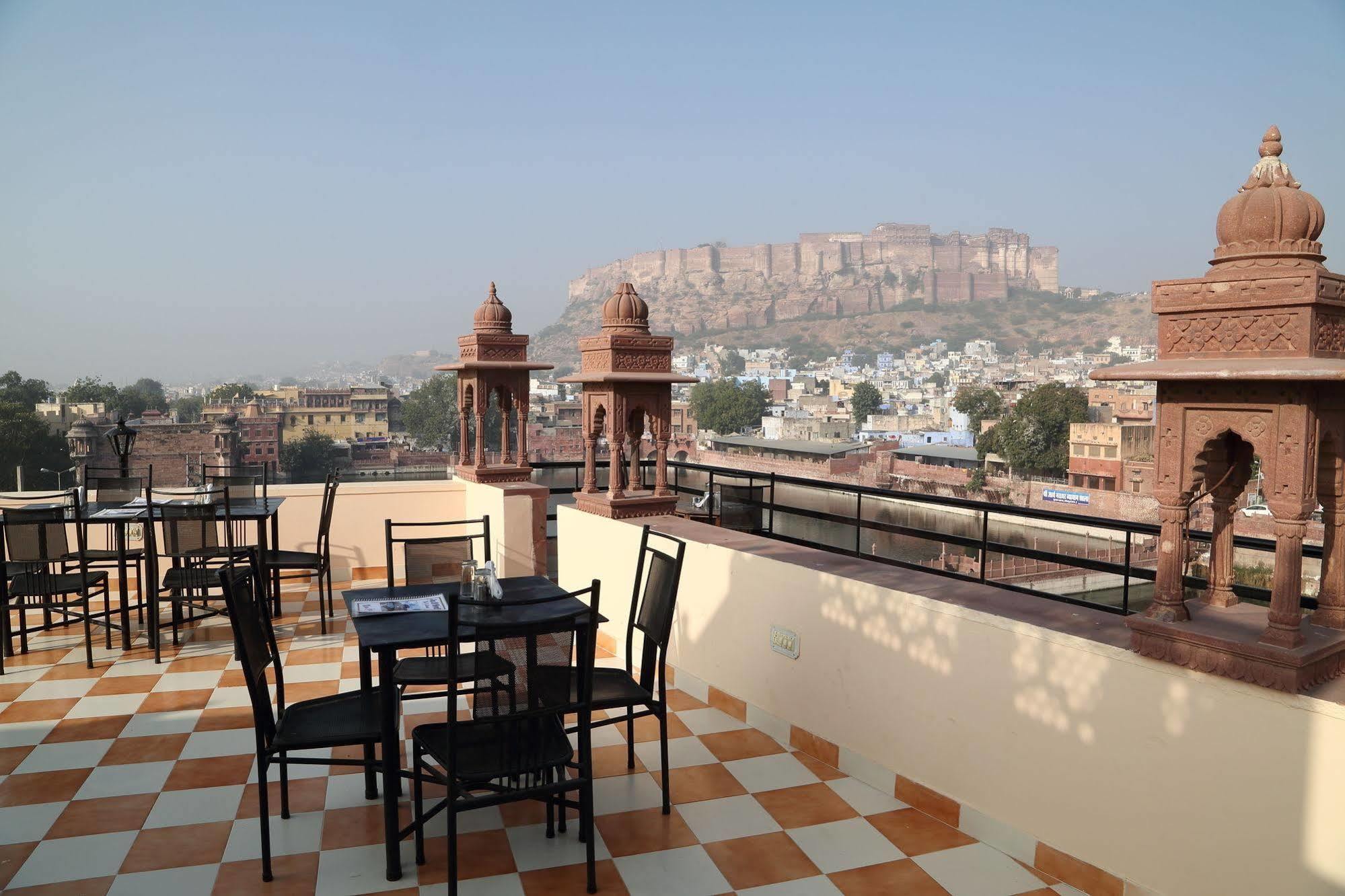 Hotel Jee Ri Haveli à Jodhpur  Extérieur photo