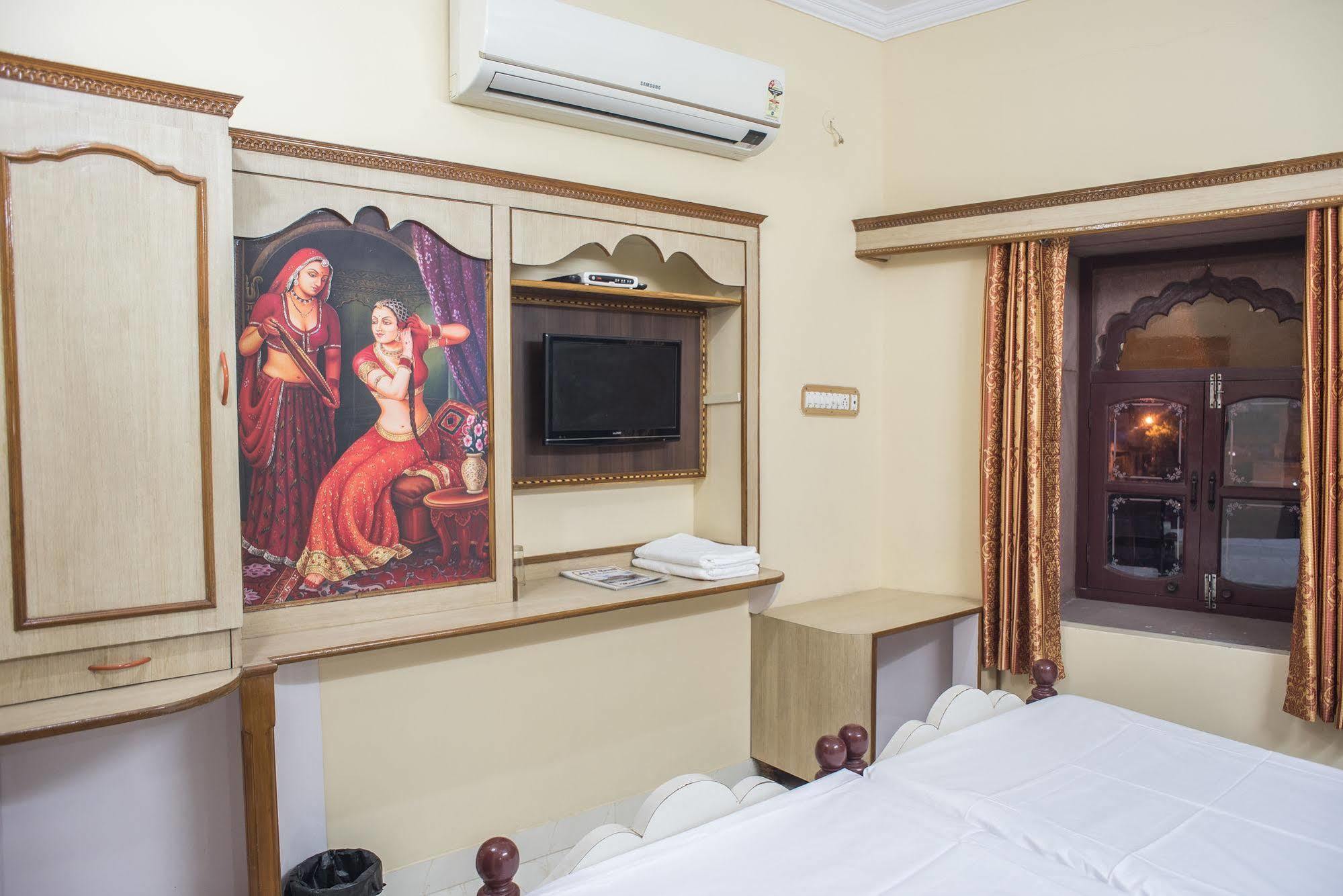 Hotel Jee Ri Haveli à Jodhpur  Extérieur photo