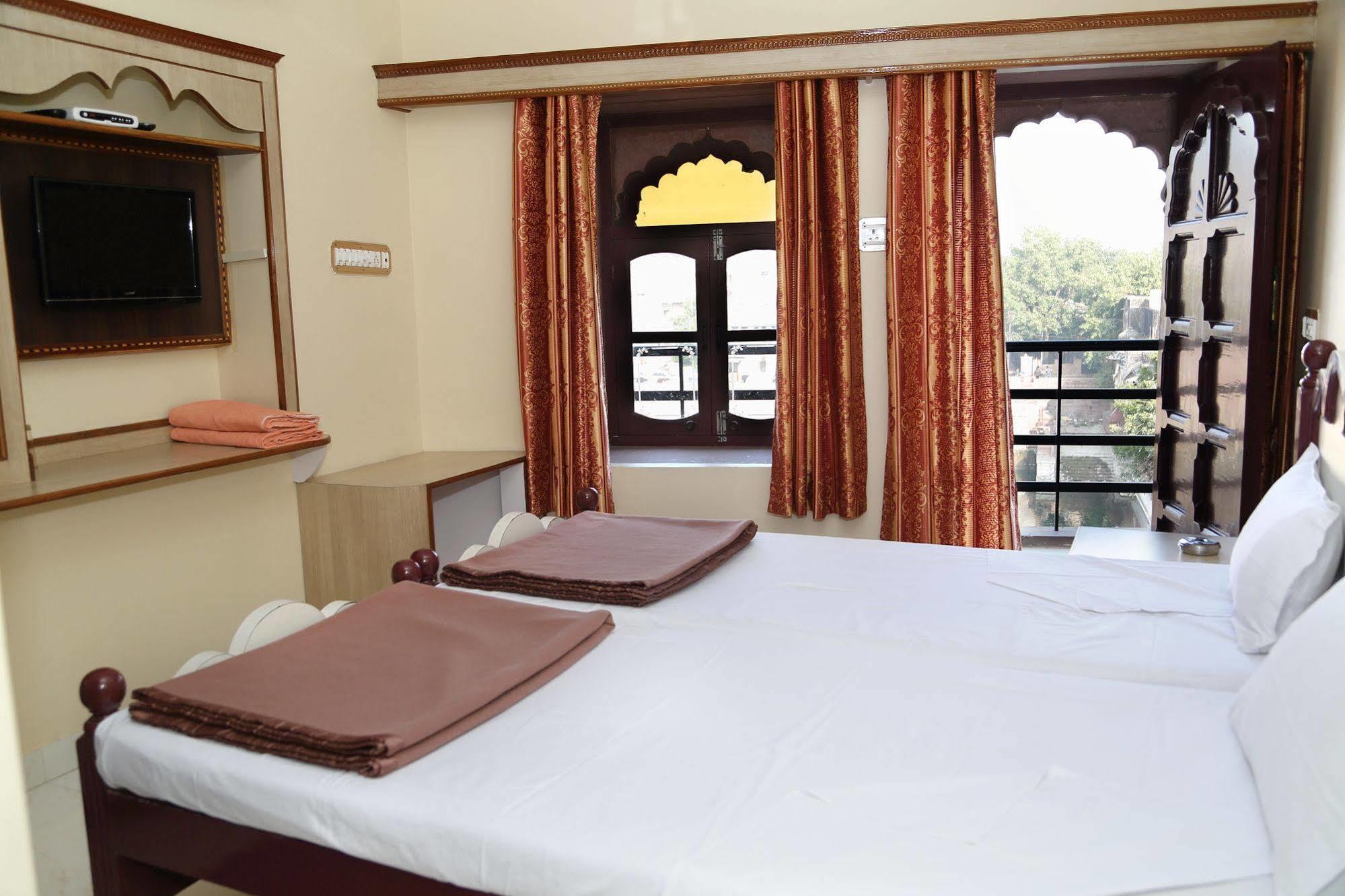 Hotel Jee Ri Haveli à Jodhpur  Extérieur photo