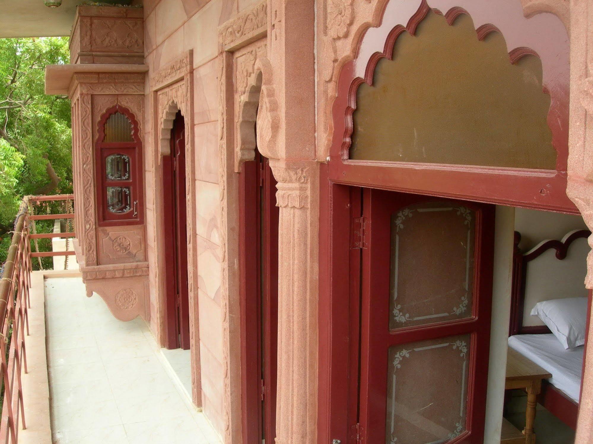 Hotel Jee Ri Haveli à Jodhpur  Extérieur photo