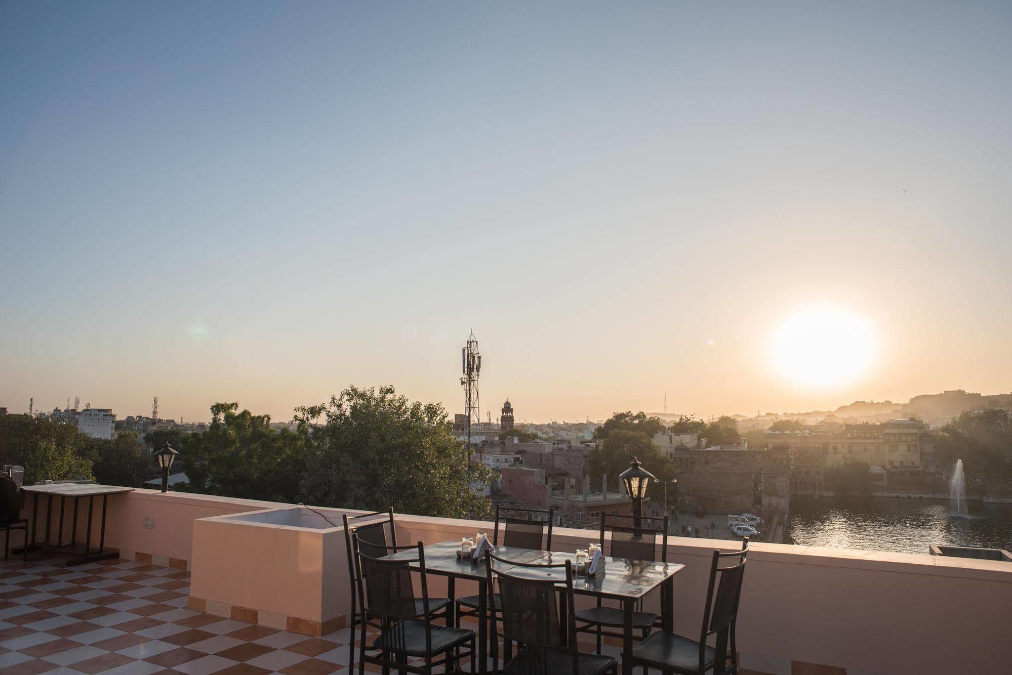 Hotel Jee Ri Haveli à Jodhpur  Extérieur photo