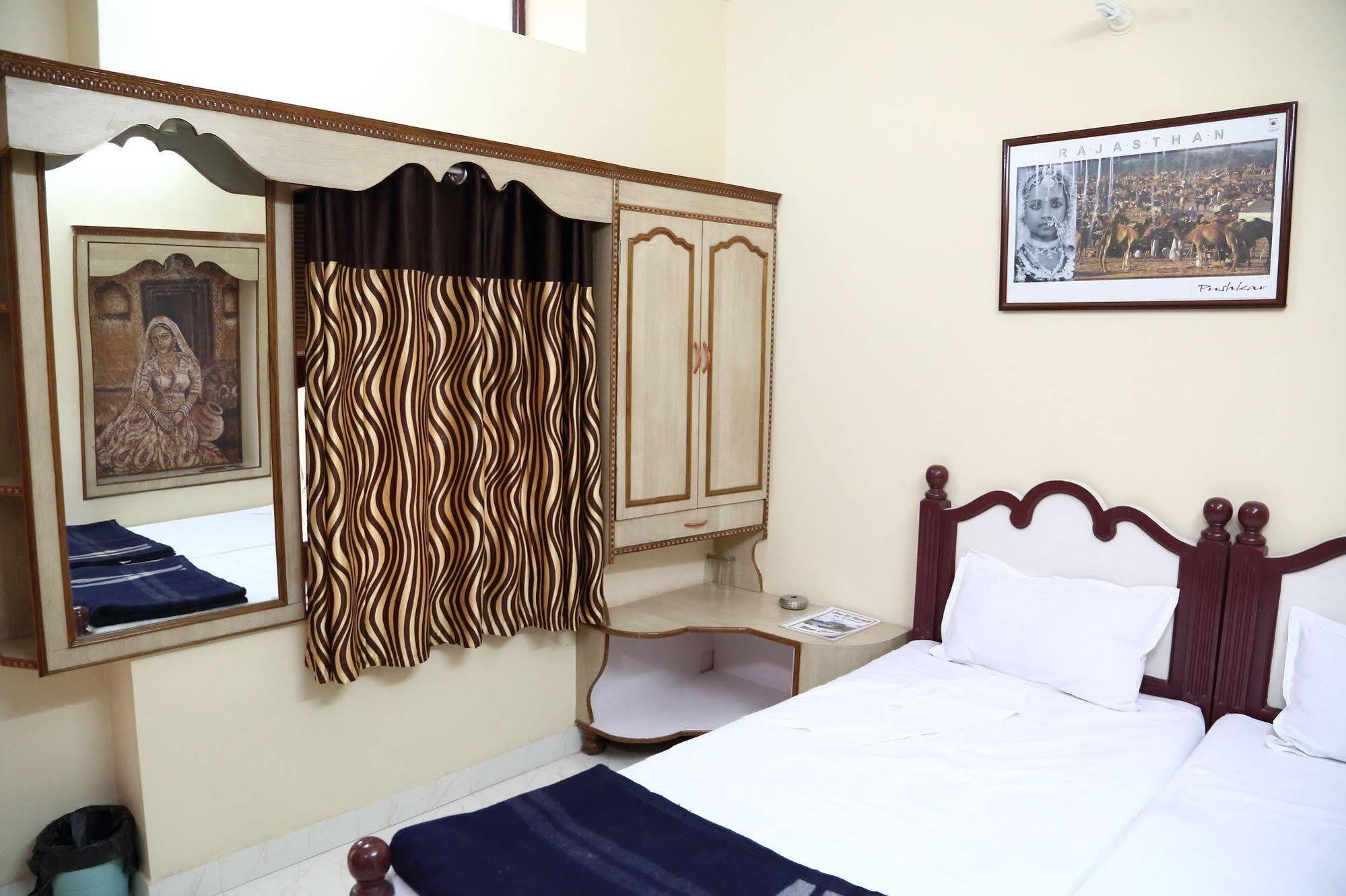 Hotel Jee Ri Haveli à Jodhpur  Extérieur photo